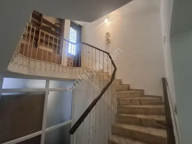 Lara Kent Sitesi'nde Kiralık 6+1 Müstakil Villa / Zu Vermieten — görsel 15