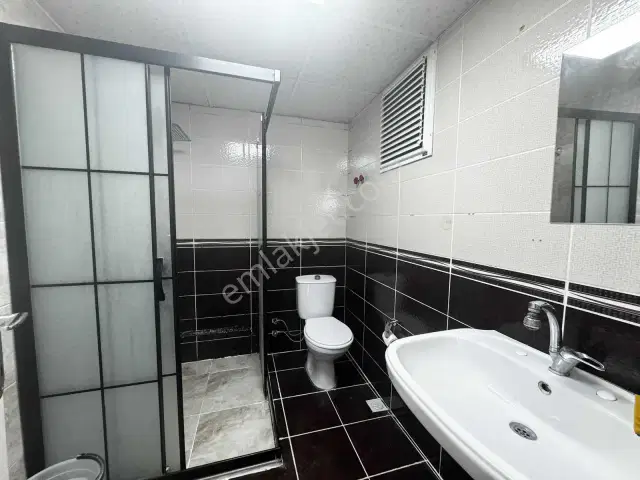 Arık Caddesi Üzerinde Arakat 3+1 Kiralık Daire — görsel 8