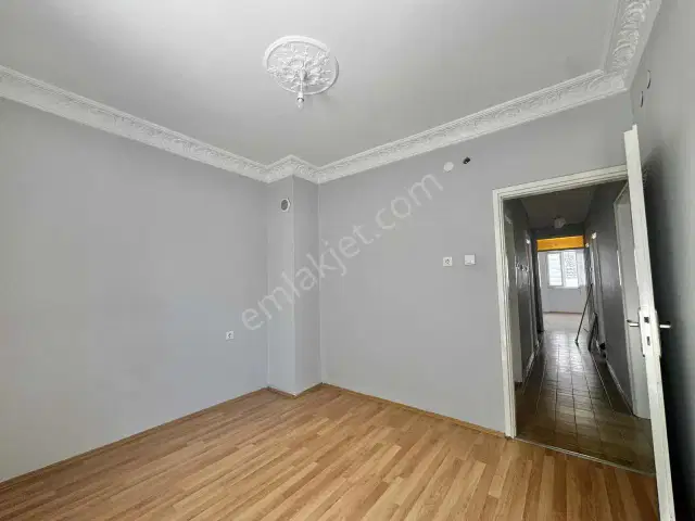 Arık Caddesi Üzerinde Arakat 3+1 Kiralık Daire — görsel 31