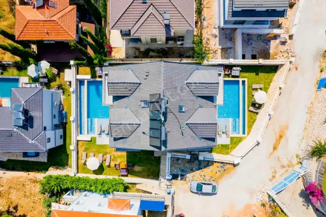 Burcu Konuk'dan Muhteşem Fırsat!bir Villa Fiyatına İkiz Villa