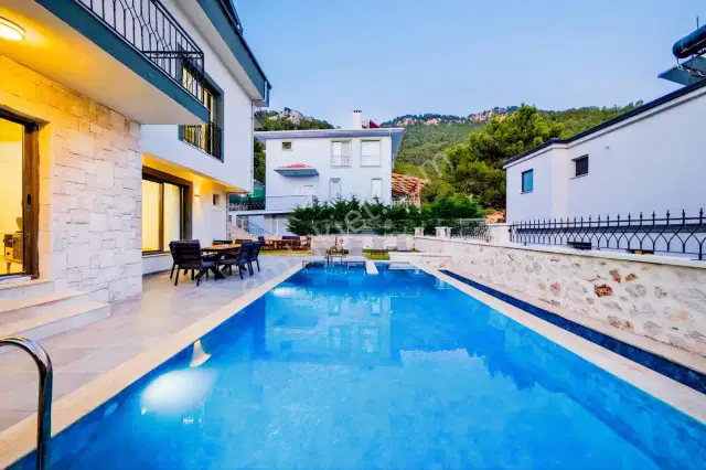 Burcu Konuk'dan Muhteşem Fırsat!bir Villa Fiyatına İkiz Villa — görsel 11