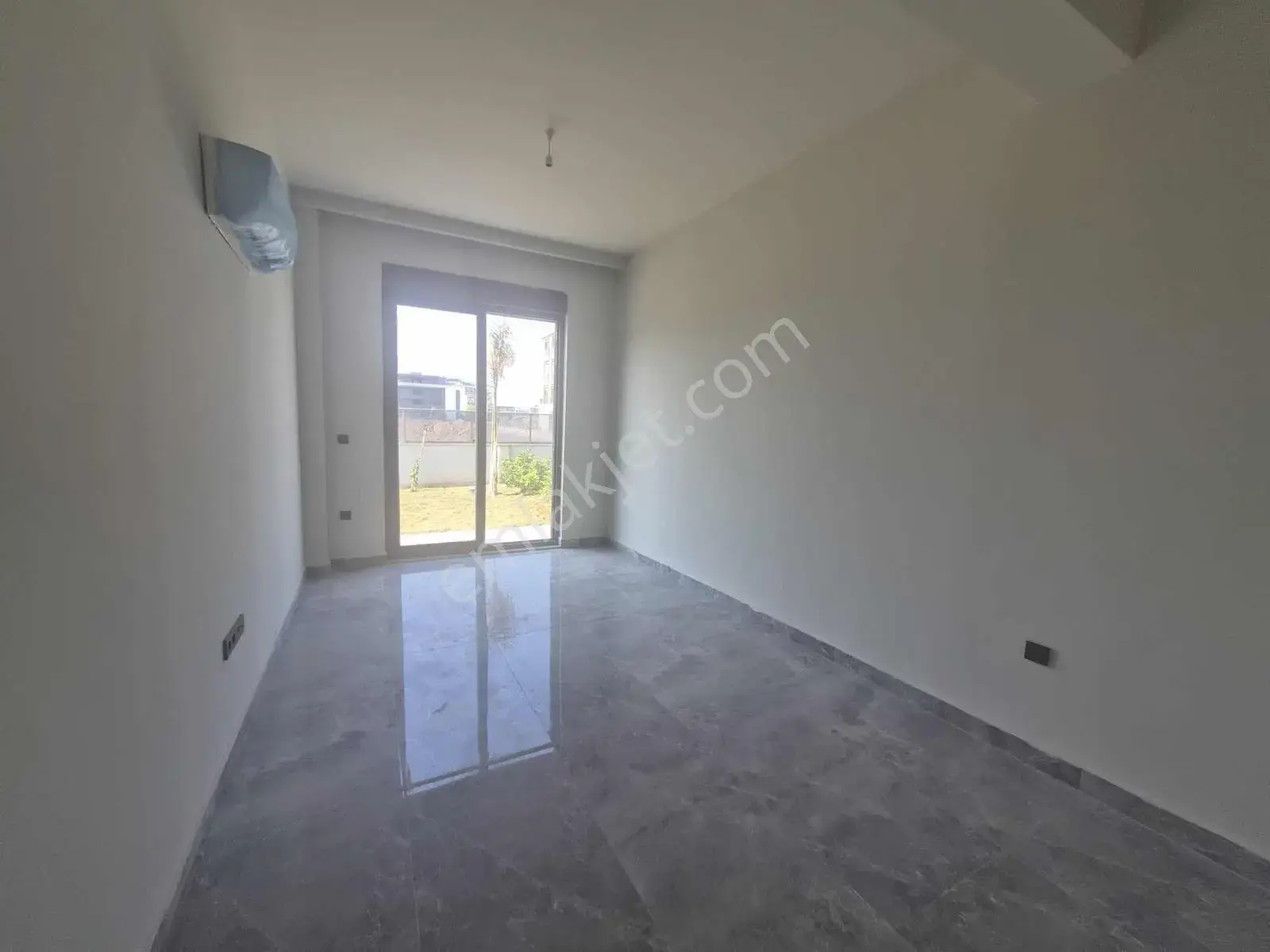 May Vision 'da Özel Havuzlu Bahçe Kullanımlı Loft 3+1 Daire — görsel 18