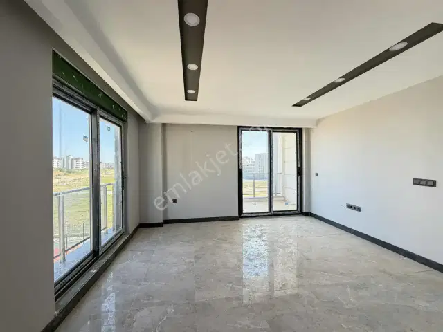 Altıntaş'ta 2+1 Katta 3 Cepheli Kiralık Daire — görsel 9