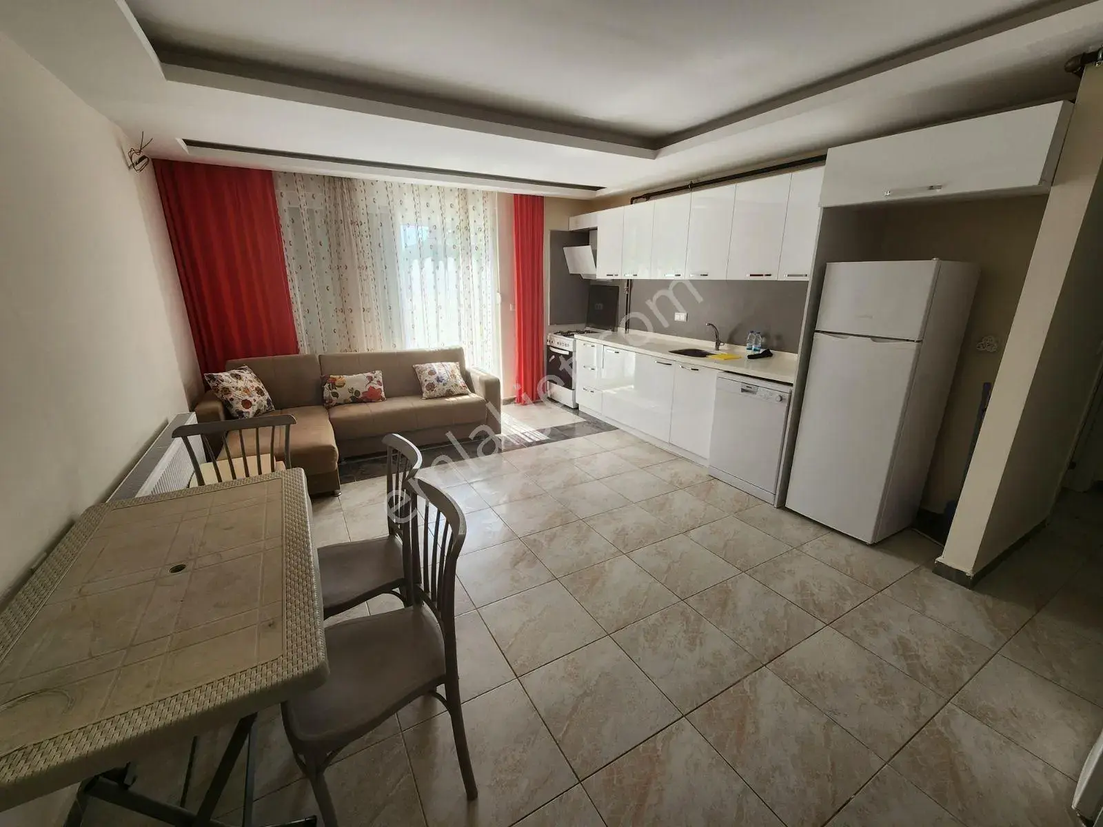 Güzeloba Turizm Yolunda Yüksek Giriş Eşyalı Satılık Geniş 2+1 — görsel 13