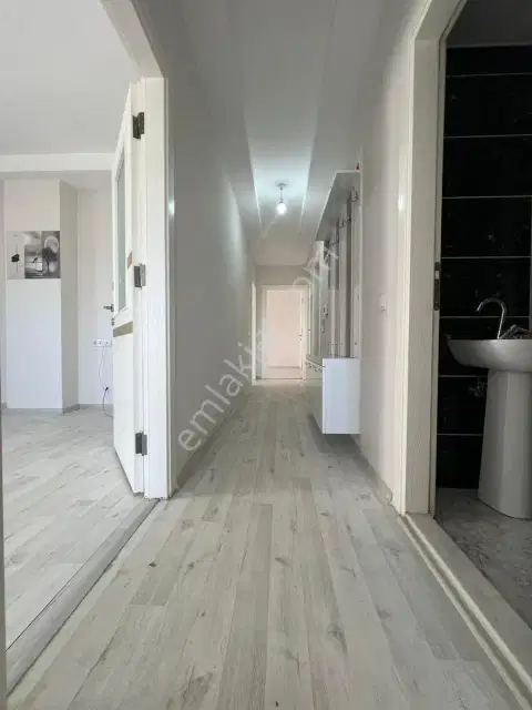 Havalimanı Yakını Arakat Satılık 2+1 Daire — görsel 5