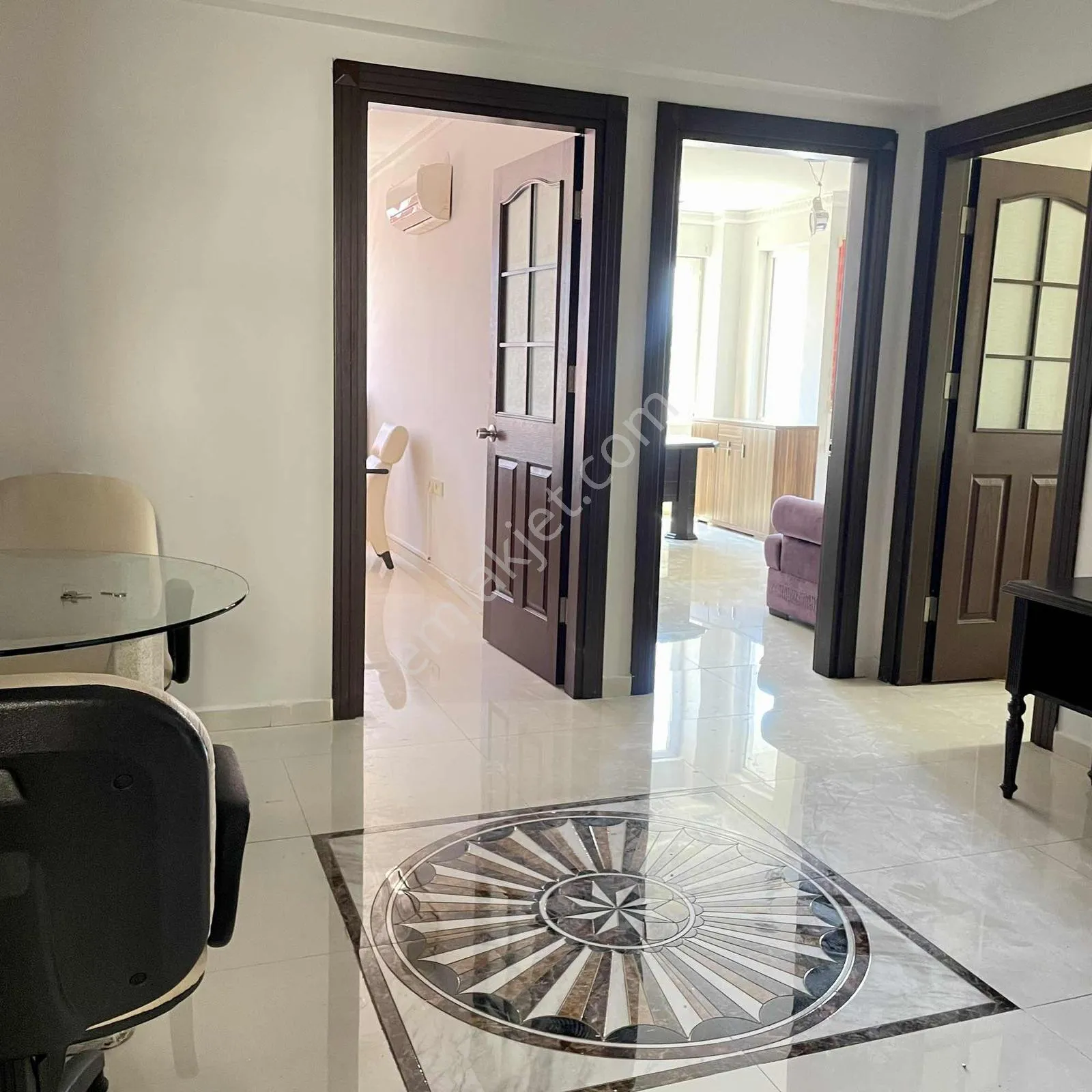 Şehrin Merkezinde Deniz Görünümlü Kiralık Bürü & Ofis — görsel 8