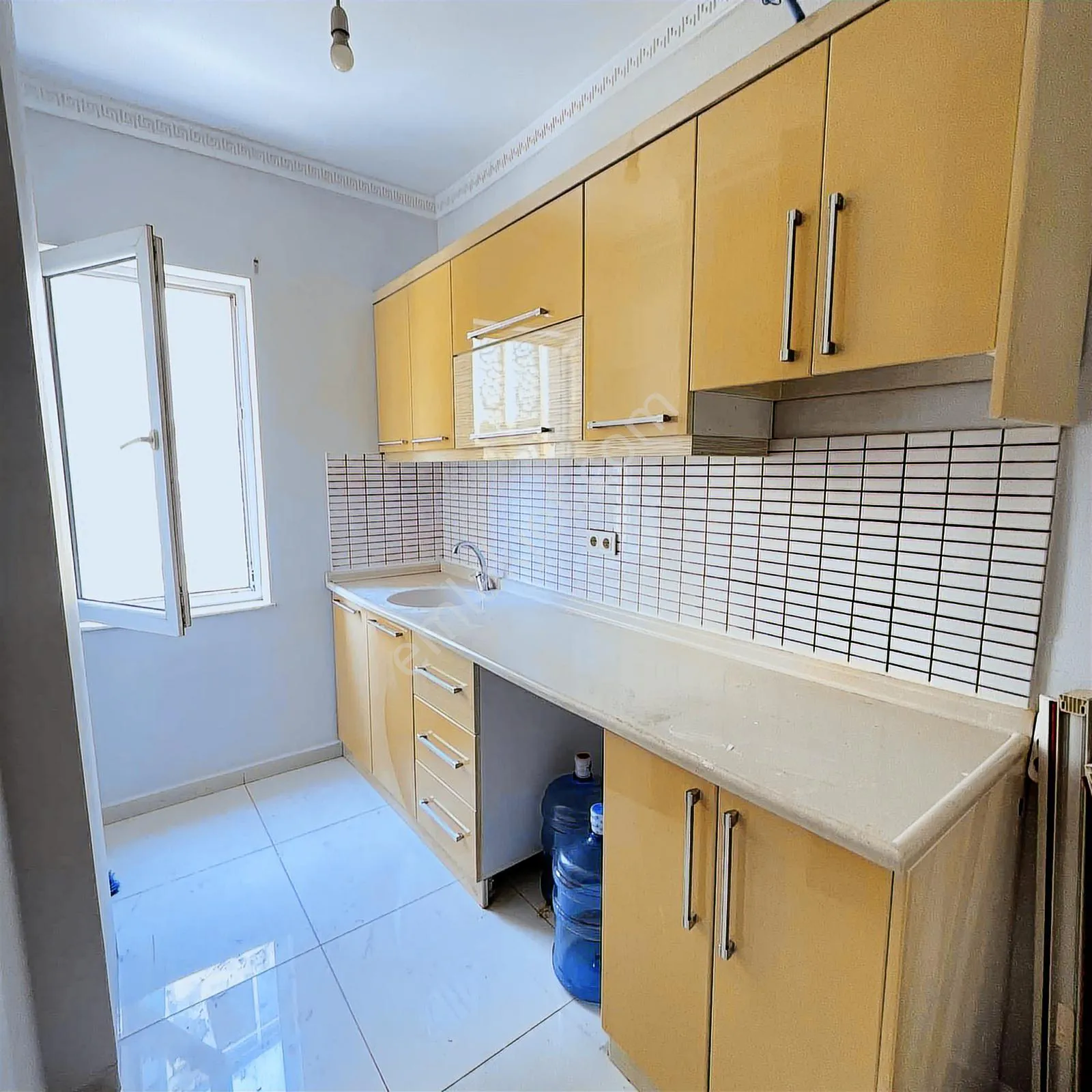 Şehrin Merkezinde Deniz Görünümlü Kiralık Bürü & Ofis — görsel 10