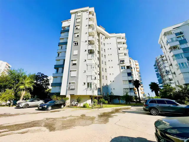 Çağlayan'da Denize 50 M İster Ofis , İster Mesken Olarak Kiralık — görsel 2