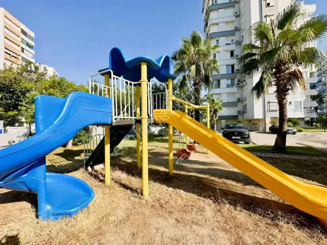 Çağlayan'da Denize 50 M İster Ofis , İster Mesken Olarak Kiralık — görsel 17
