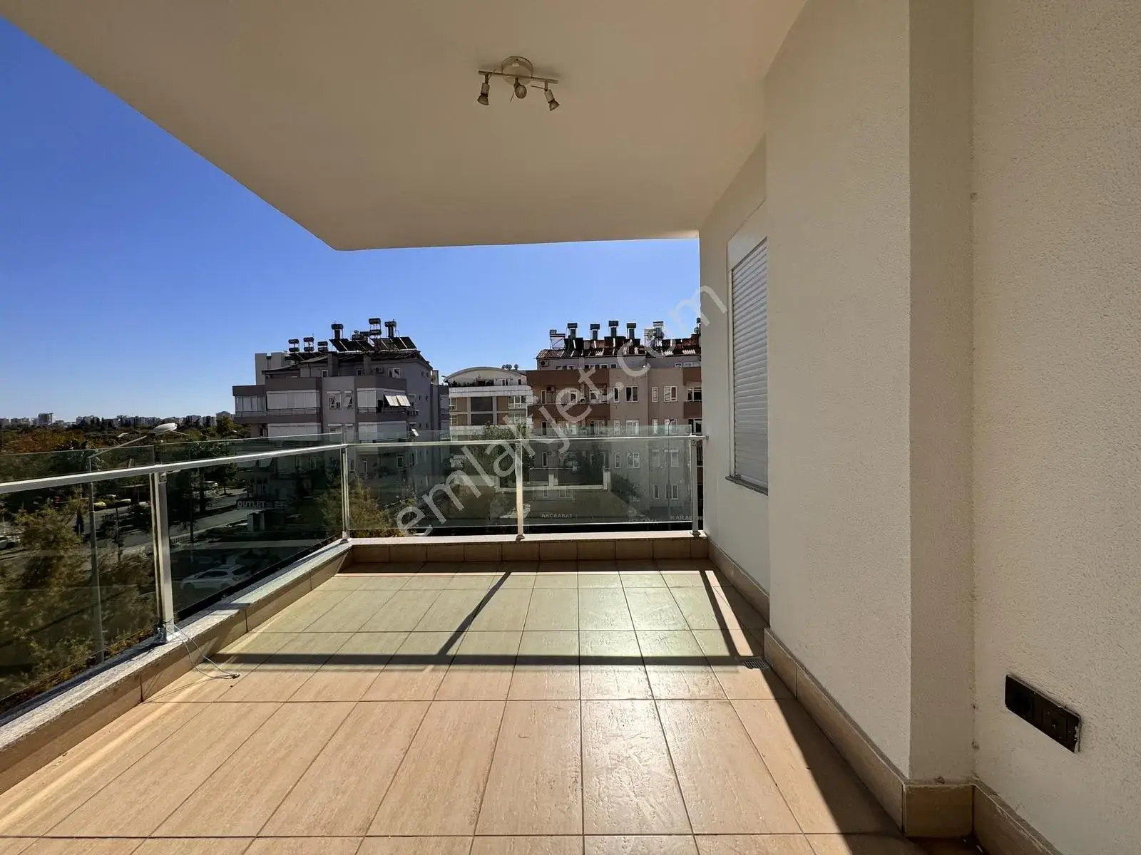 Meydankavağı'nda Sitede 3+1 Geniş Masrafsız Kiralık Boş Daire — görsel 9