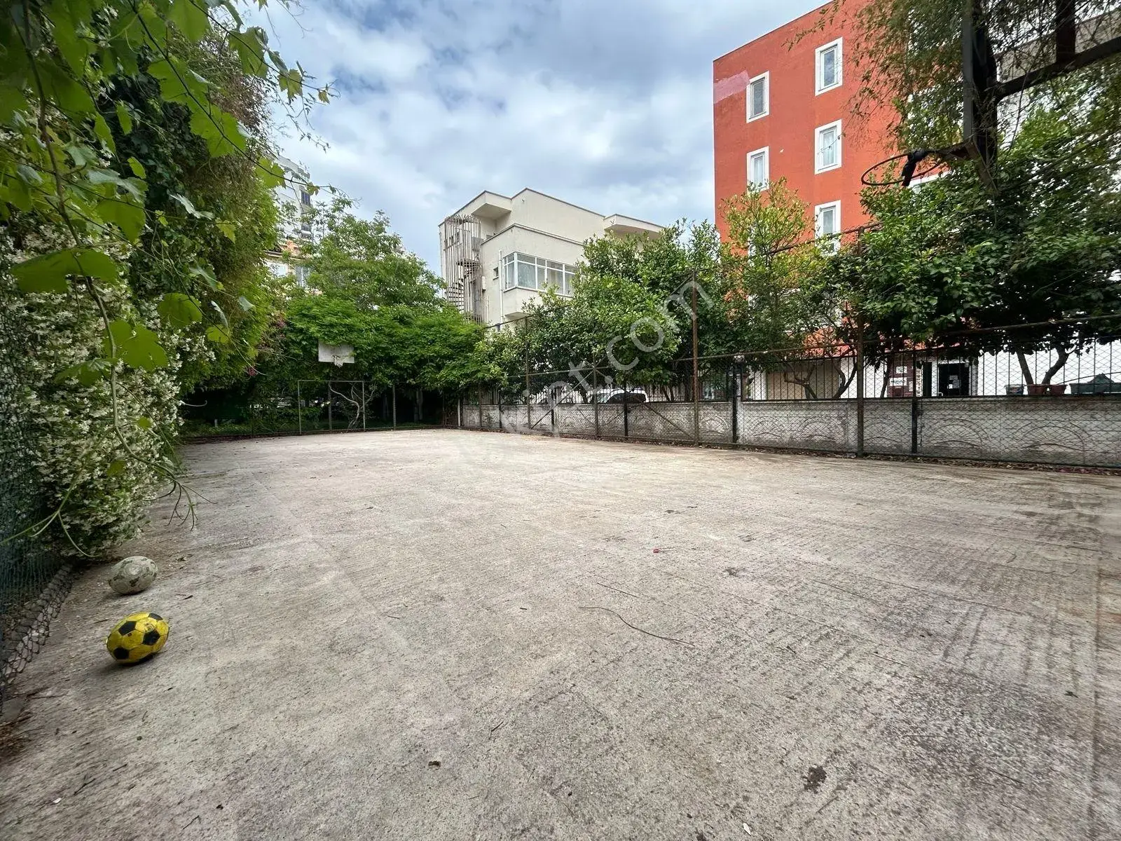 Meydankavağı'nda Sitede 3+1 Geniş Masrafsız Kiralık Boş Daire — görsel 21