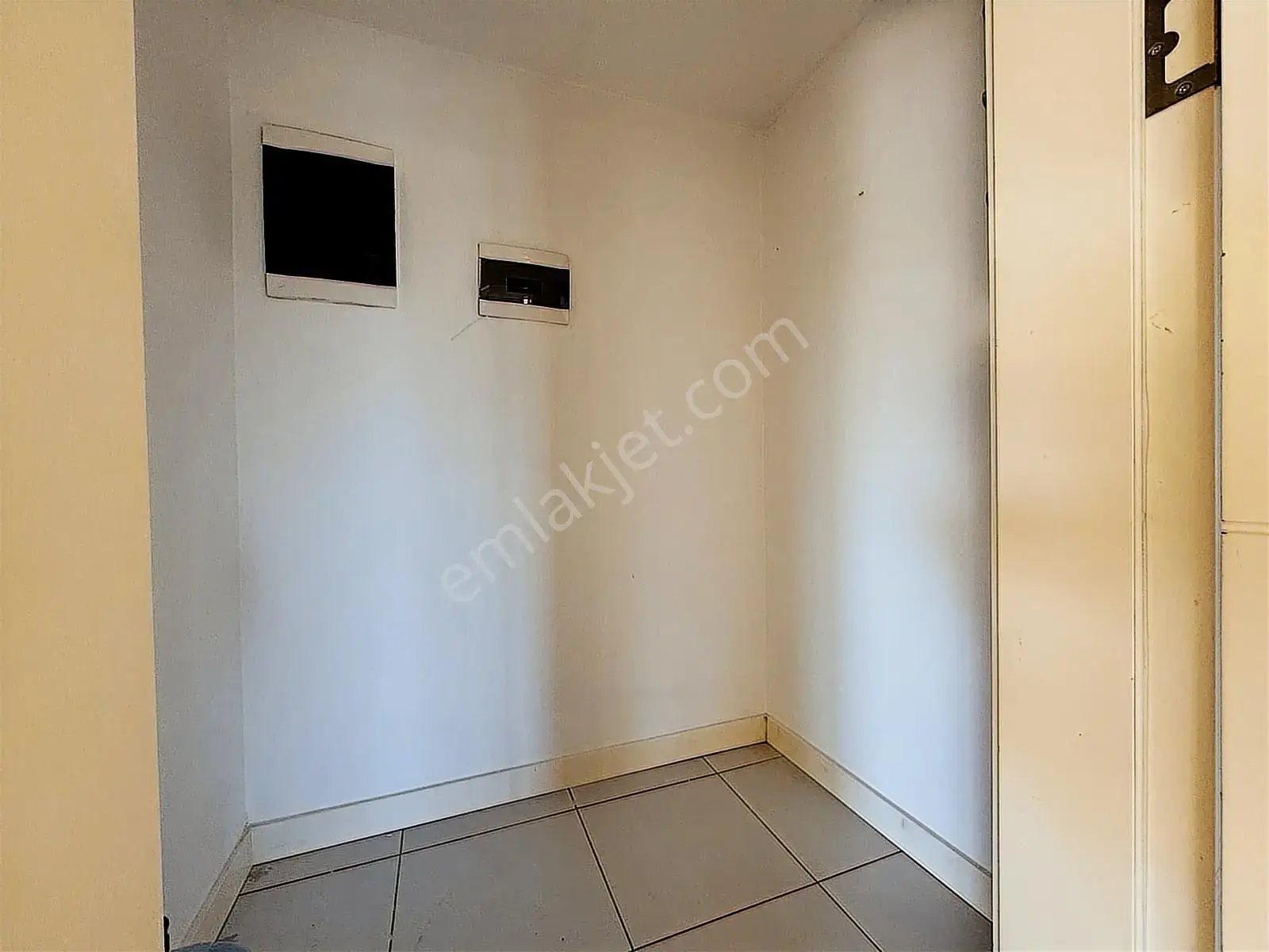 Meydankavağı'nda Sitede 3+1 Geniş Masrafsız Kiralık Boş Daire — görsel 22