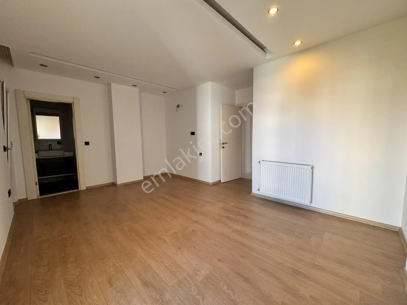 Meydankavağı'nda Sitede 3+1 Geniş Masrafsız Kiralık Boş Daire — görsel 28