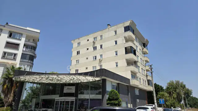 Ana Caddede Teraslı,tam Donanımlı 300 M² Kiralık Ofis Katı