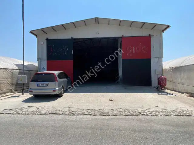Yenigöl'de 300 M2 Sanayi Elektrikli Kiralık Depo