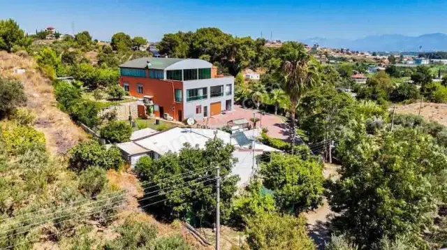 Mandırlar'da 20.154 M2 Deniz Manzaralı Villa Ve Meyve Bahçesi