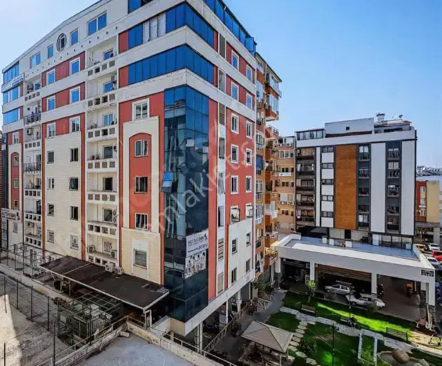 Markantalya Karşısında Kiralık Geniş Ofis