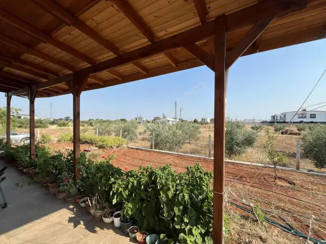 Altınkale'de 1+0 Ev Ve Bahçesi Bulunan Altyapılı 500m2 Arsa