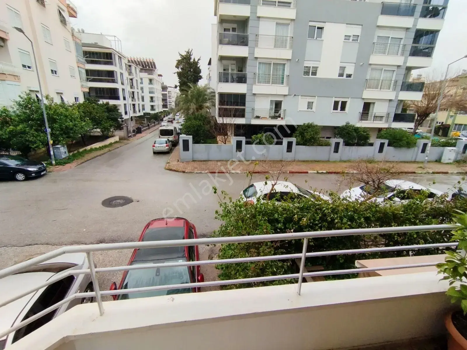 Antalya'nın Kalbinde Çok Geniş 3+1 Ayrı Mutfakli Katta Daire — görsel 16