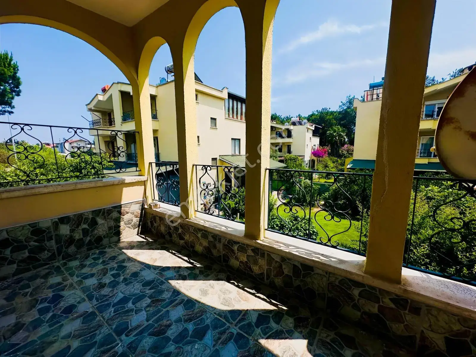 Belekte Havuzlu Sitede Modern Tadilatlı Lüks 4+1 Villa — görsel 21