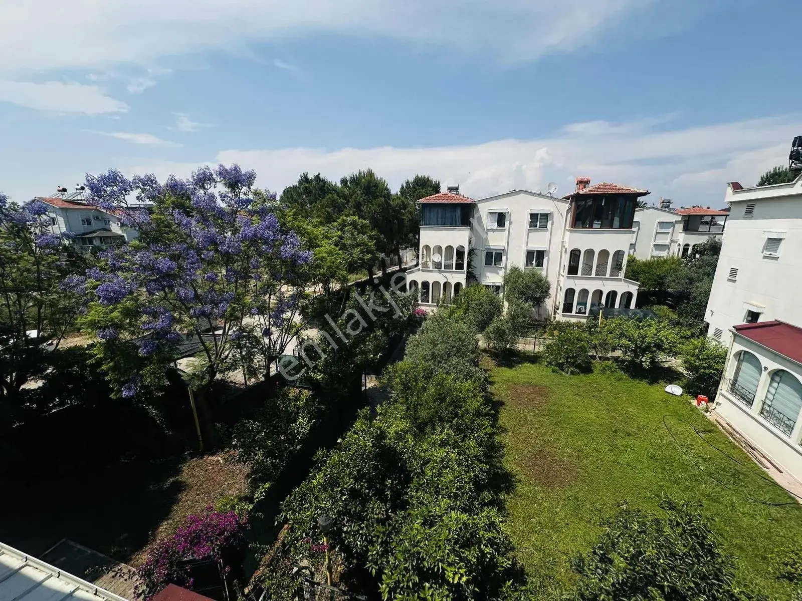 Belekte Havuzlu Sitede Modern Tadilatlı Lüks 4+1 Villa — görsel 23