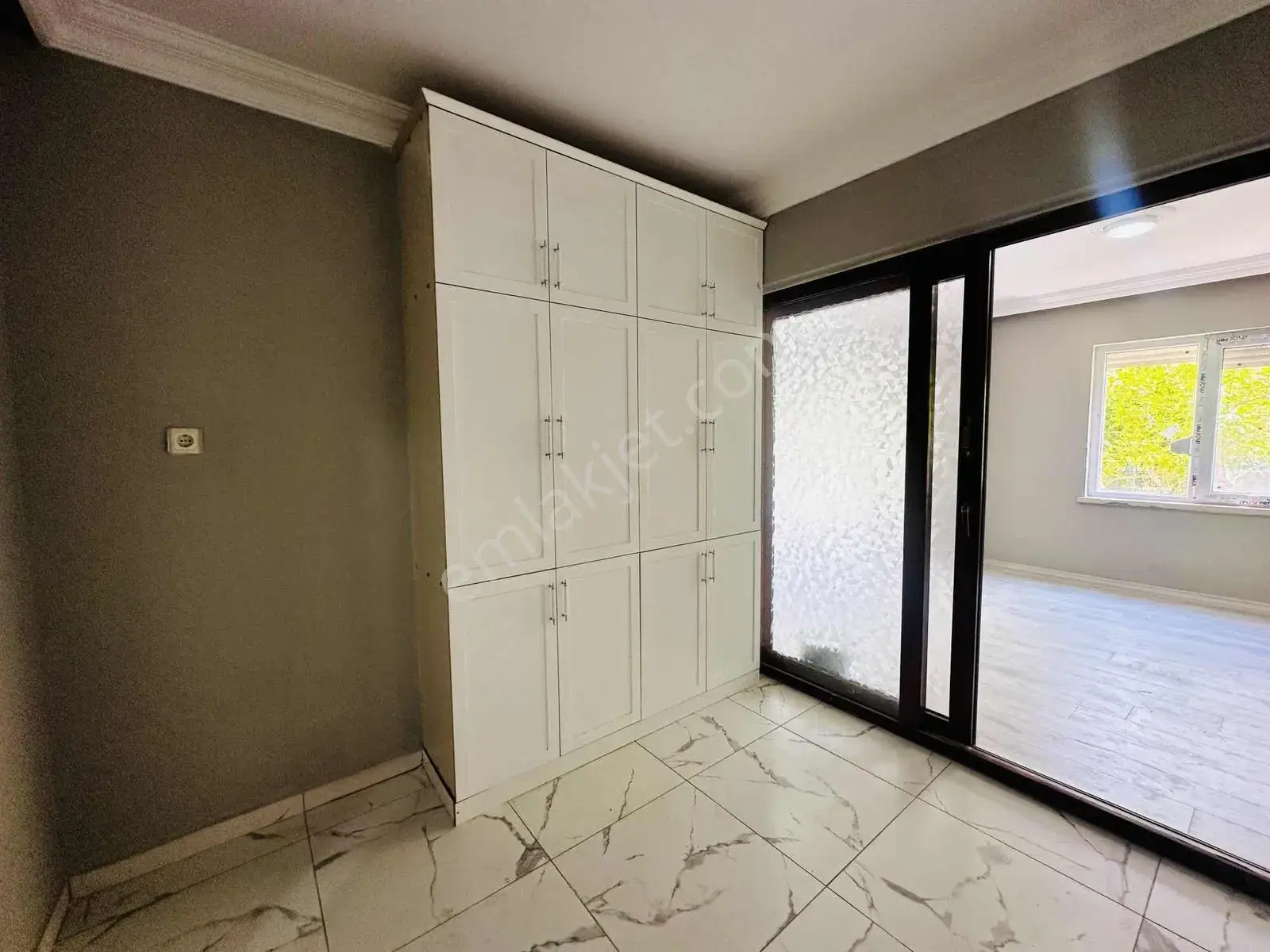 Belekte Havuzlu Sitede Modern Tadilatlı Lüks 4+1 Villa — görsel 28