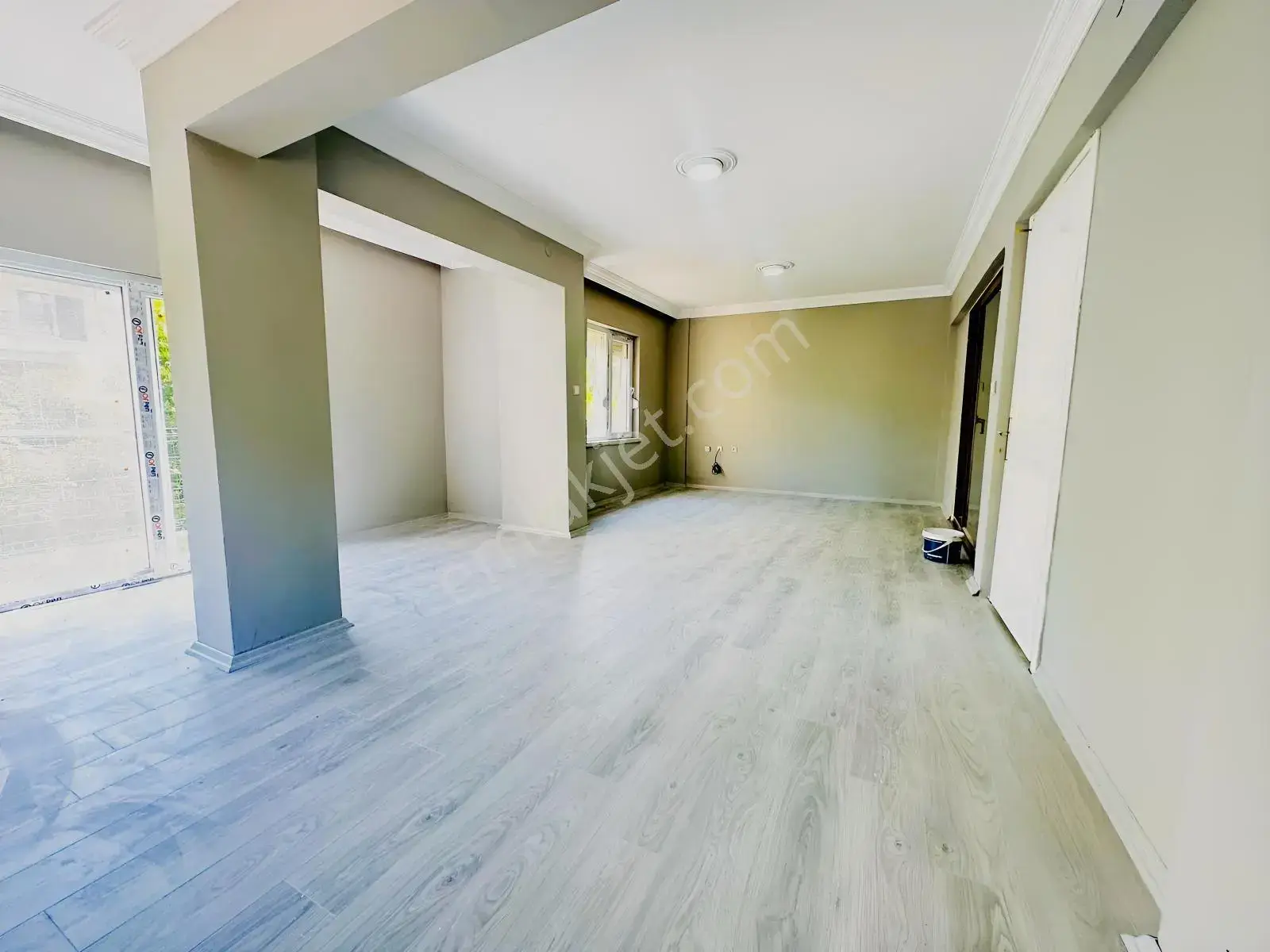 Belekte Havuzlu Sitede Modern Tadilatlı Lüks 4+1 Villa — görsel 30