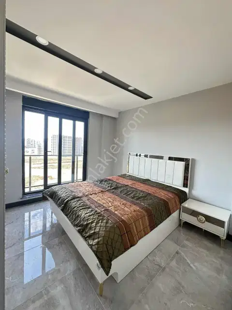 Altıntaş'ta Özellikli Sitede Eşyalı Kiralık 1+1 Daire — görsel 5