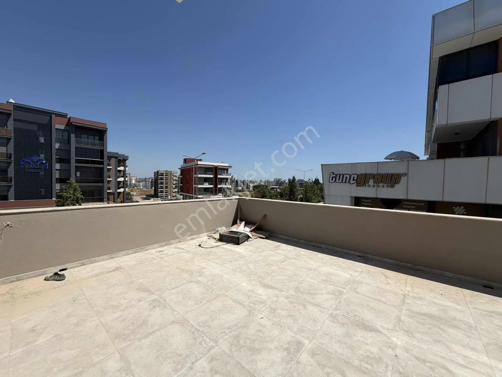 Altıntaşta 1+1 Home Offıce | 80 M² Özel Teras | Cadde Üzeri — görsel 2