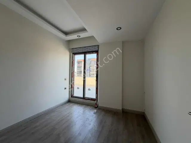 Altıntaşta 1+1 Home Offıce | 80 M² Özel Teras | Cadde Üzeri — görsel 4
