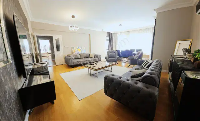 Merkezi Konumda Eşyalı Deniz Manzaralı Site İçinde 4+1 — görsel 5