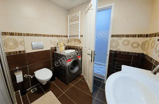 Merkezi Konumda Eşyalı Deniz Manzaralı Site İçinde 4+1 — görsel 6