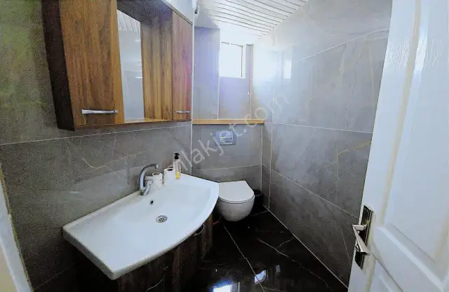 Merkezi Konumda Eşyalı Deniz Manzaralı Site İçinde 4+1 — görsel 16