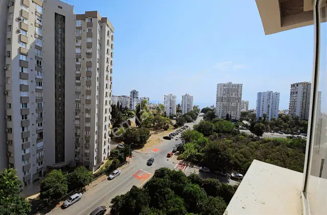 Merkezi Konumda Eşyalı Deniz Manzaralı Site İçinde 4+1 — görsel 21