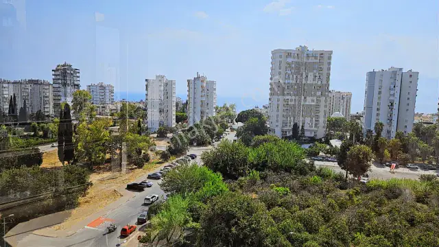 Merkezi Konumda Eşyalı Deniz Manzaralı Site İçinde 4+1 — görsel 34