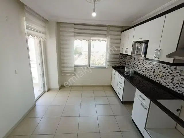 Kızıltoprak Mh/2+1 Geniş Kullanım 1.kat Kiralık Daire. — görsel 2