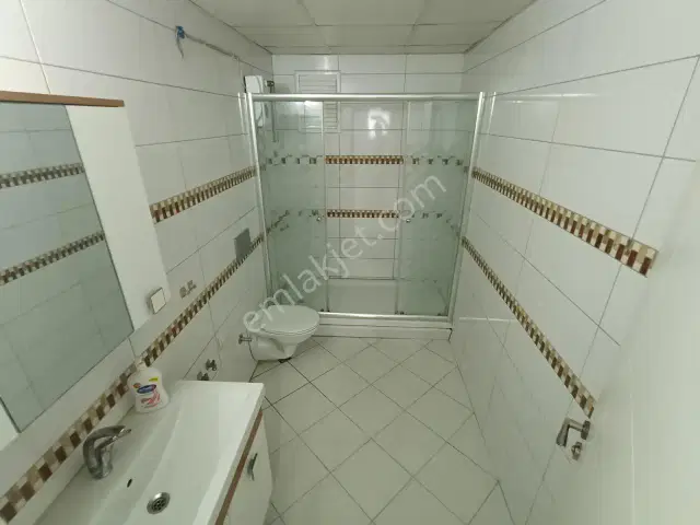 Kızıltoprak Mh/2+1 Geniş Kullanım 1.kat Kiralık Daire. — görsel 5