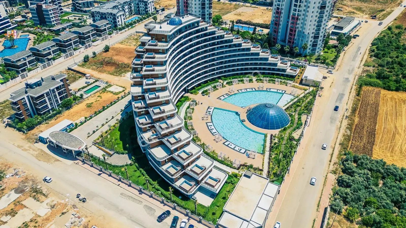 Altıntaş Beyond All'da 1+1 Ara Kat Havuz Cephe Kiralık Daire — görsel 6
