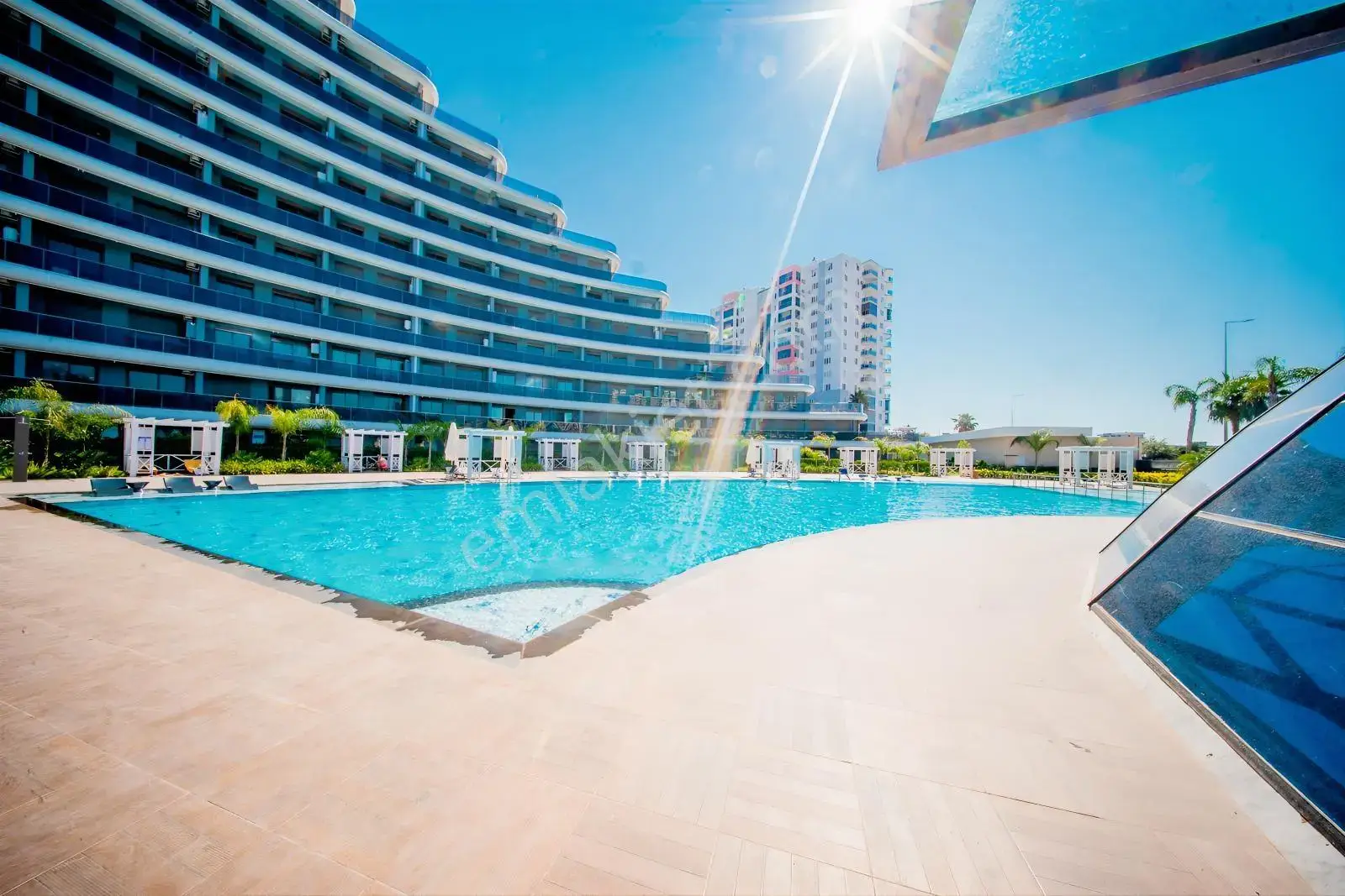 Altıntaş Beyond All'da 1+1 Ara Kat Havuz Cephe Kiralık Daire — görsel 24