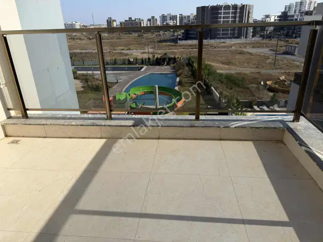 Altıntaşta Donanımlı Sitede, 3 Cepheli Ve Havuz Manzaralı 2+1 — görsel 3