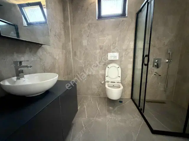 Altıntaşta Donanımlı Sitede, 3 Cepheli Ve Havuz Manzaralı 2+1 — görsel 8