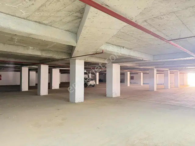 Altıntaşta Donanımlı Sitede, 3 Cepheli Ve Havuz Manzaralı 2+1 — görsel 26