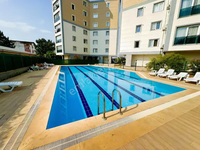 Güzeloba Yuvamkent Sitesinde 1+1 Kiralık Daire — görsel 2