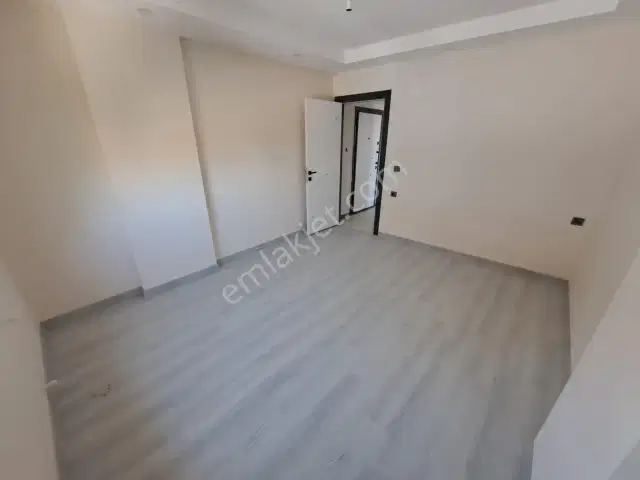 Tramvaya Yürüme Mesafesinde Sıfır 1+1 Kiralık Daire — görsel 6
