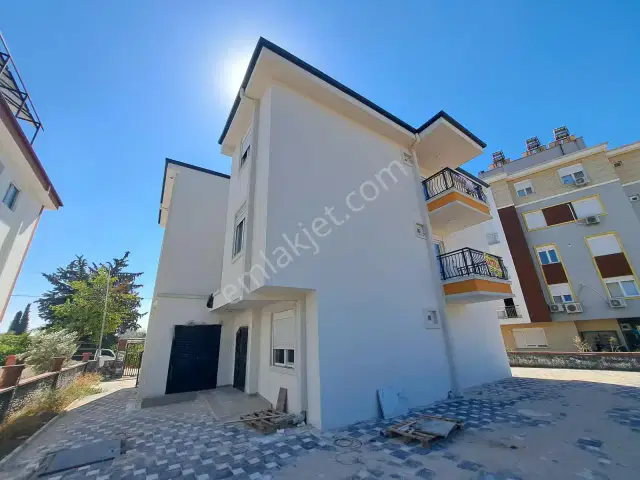 Tramvaya Yürüme Mesafesinde Sıfır 1+1 Kiralık Daire — görsel 14