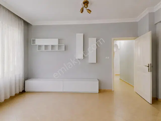 Havuzlu Site İçinde Ayrı Mutfak 2+1 — görsel 4