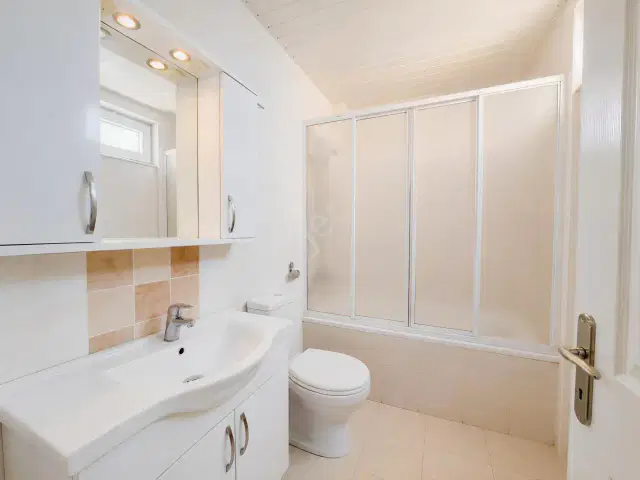 Havuzlu Site İçinde Ayrı Mutfak 2+1 — görsel 12