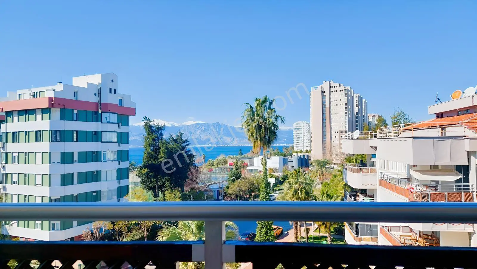 Antalya Evleri Sitesinde;deniz Manzaralı, Doğal Gazlı, Geniş 3+1 — görsel 2