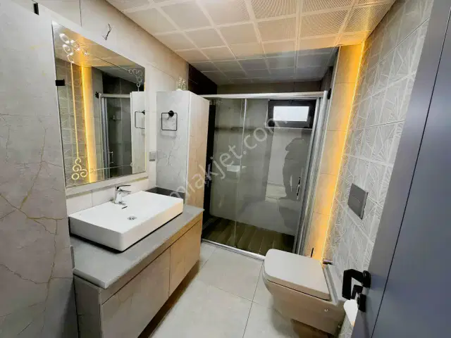 Barınaklarda Denize Yakın Modern Arakat 2+1 Eşyalı Daire — görsel 17