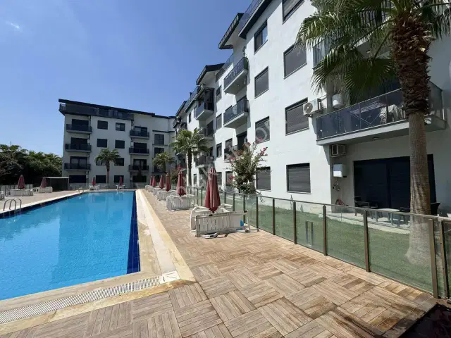 Altıntaşta Prestijli Sitede | Full Eşyalı | Geniş Kiralık Daire — görsel 1